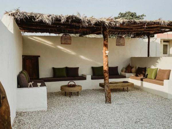 اقامتگاه بوم گردی گشر هرمزگان اقامتگاه بوم گردی گشر هرمزگان