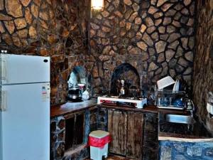 اقامتگاه بوم گردی آرامش برزک اقامتگاه بوم گردی آرامش برزک