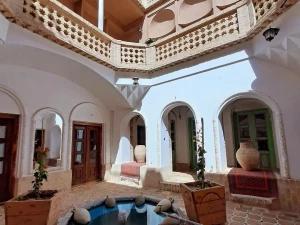 هتل سنتی چهار سوق یزد هتل سنتی چهار سوق یزد