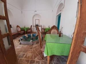 هتل سنتی چهار سوق یزد هتل سنتی چهار سوق یزد