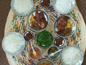 اقامتگاه بوم گردی نگین سبز آبپخش اقامتگاه بوم گردی نگین سبز آبپخش