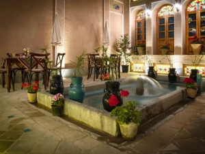 هتل سنتی عمارت طاووسیه اصفهان هتل سنتی عمارت طاووسیه اصفهان