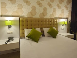 هتل پولاد کف شیراز
