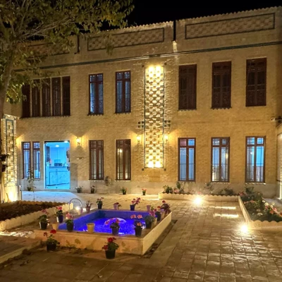 اقامتگاه سنتی سیمرغ شیراز