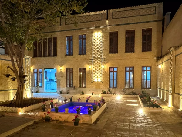 اقامتگاه سنتی سیمرغ شیراز