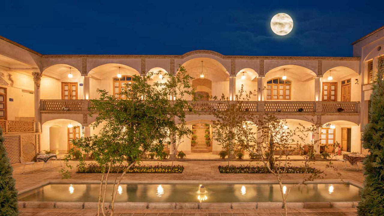 عمارت محمودیه