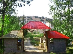 اقامتگاه بوم گردی نگین کیاسر اقامتگاه بوم گردی نگین کیاسر