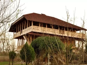 اقامتگاه بوم گردی عمارت ملک رشت اقامتگاه بوم گردی عمارت ملک رشت