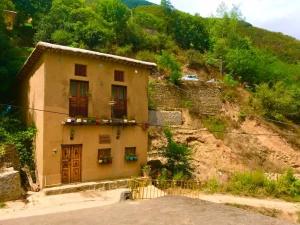 اقامتگاه بوم گردی خانه بر ماسوله اقامتگاه بوم گردی خانه بر ماسوله