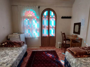 اقامتگاه بوم گردی عمارت مهربانو آران و بیدگل اقامتگاه بوم گردی عمارت مهربانو آران و بیدگل