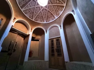 اقامتگاه بومگردی سرزمین آفتاب یزد اقامتگاه بومگردی سرزمین آفتاب یزد