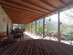 اقامتگاه بوم گردی عمارت فینسک شهمیرزاد اقامتگاه بوم گردی عمارت فینسک شهمیرزاد