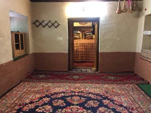 اقامتگاه بوم گردی عمارت فینسک شهمیرزاد اقامتگاه بوم گردی عمارت فینسک شهمیرزاد