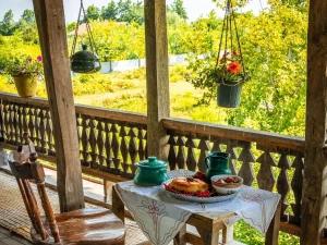 اقامتگاه بوم گردی لوتکا رشت اقامتگاه بوم گردی لوتکا رشت