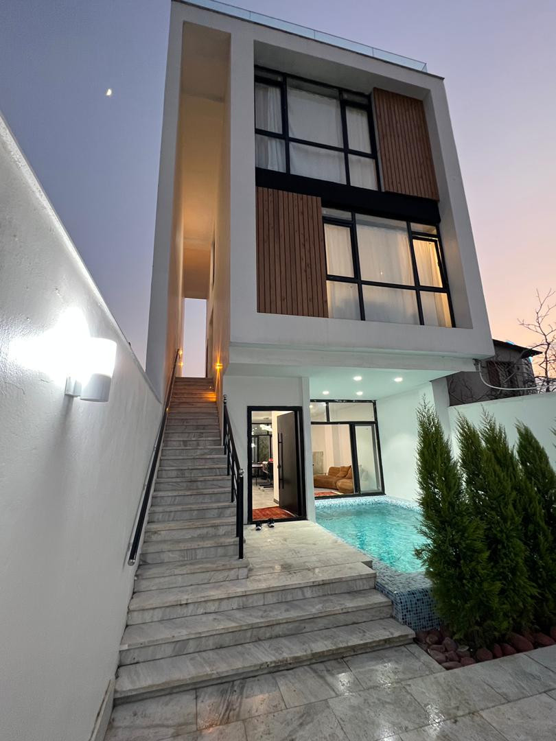 ویلای استخر روباز گل یخ