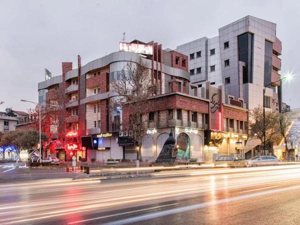 نمای بیرونی هتل سی برگ مشهد نمای بیرونی هتل سی برگ مشهد