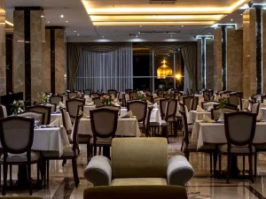 رستوران  هتل بزرگ جهان مشهد
