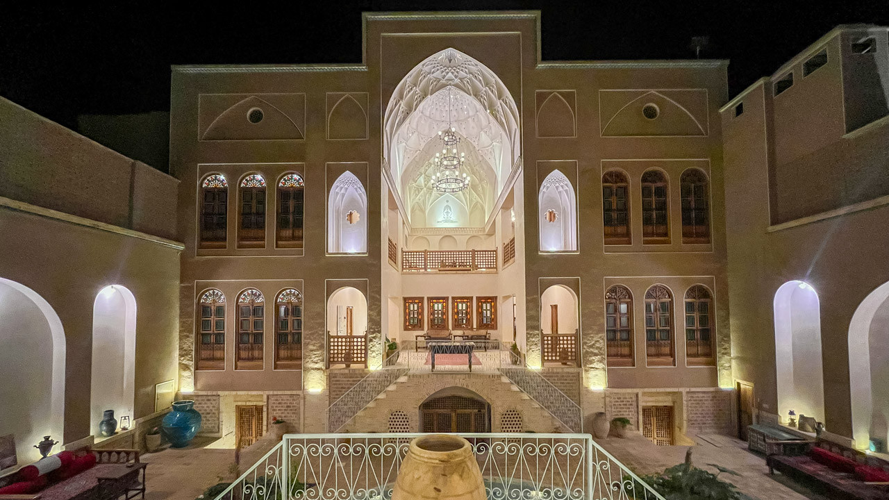 هتل سنتی آرش مرشدی کاشان