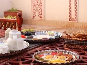 اقامتگاه سنتی سرای نفیس کاشان اقامتگاه سنتی سرای نفیس کاشان