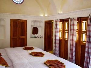 اقامتگاه سنتی سرای نفیس کاشان اقامتگاه سنتی سرای نفیس کاشان