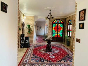 اقامتگاه بوم گردی عمارت کاج ورامین اقامتگاه بوم گردی عمارت کاج ورامین