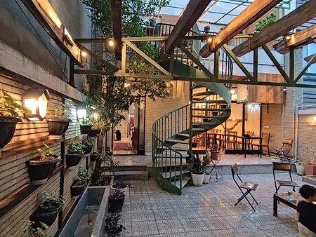 هاستل خودمونی ایران تهران هاستل خودمونی ایران تهران