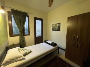 هاستل خودمونی ایران تهران هاستل خودمونی ایران تهران