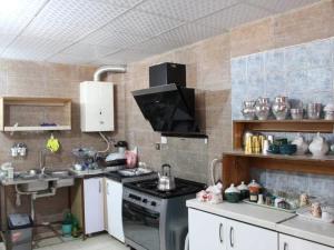 اقامتگاه بوم گردی کوه مهر تخت جمشید مرودشت اقامتگاه بوم گردی کوه مهر تخت جمشید مرودشت