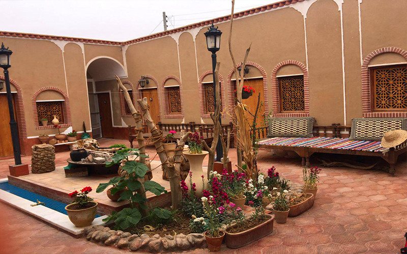 اقامتگاه بوم گردی بیراهه خور و بیابانک