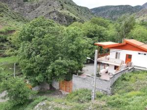 اقامتگاه بوم گردی گلوسنگ کلیبر اقامتگاه بوم گردی گلوسنگ کلیبر