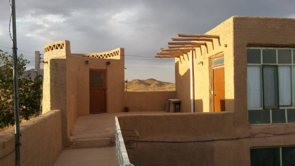 اقامتگاه بوم گردی قلعه امیرخان بیارجمند