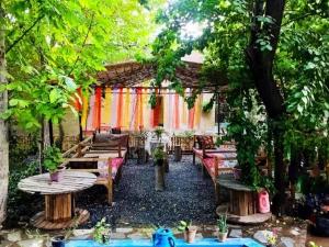 اقامتگاه بوم گردی کربلایی فریدون گلپایگان اقامتگاه بوم گردی کربلایی فریدون گلپایگان