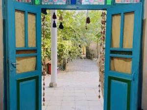 اقامتگاه بوم گردی کربلایی فریدون گلپایگان اقامتگاه بوم گردی کربلایی فریدون گلپایگان