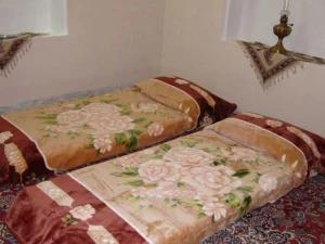 اقامتگاه بوم گردی قافله کویر خور و بیابانک اقامتگاه بوم گردی قافله کویر خور و بیابانک