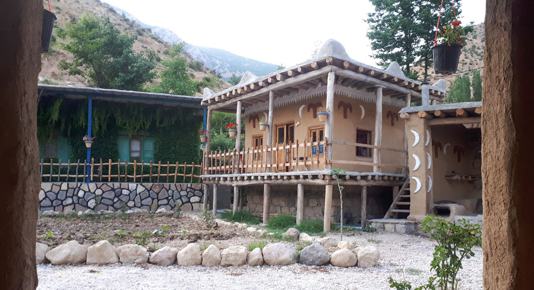 اقامتگاه بوم گردی رضا پارسیان آزادشهر