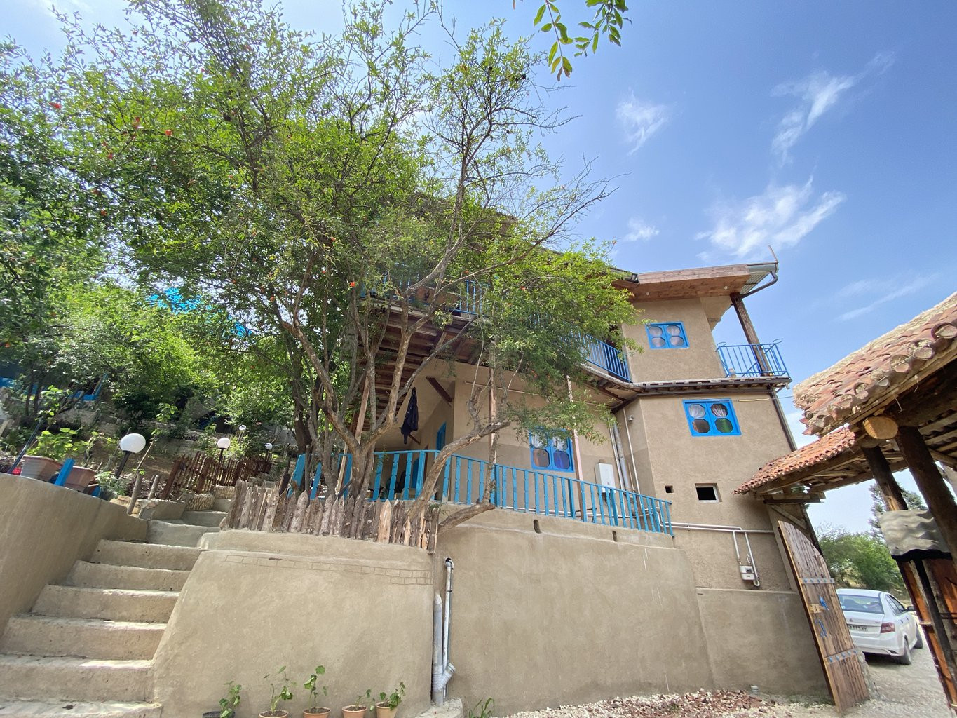 اقامتگاه بوم گردی کلبه یاقوت بهشهر