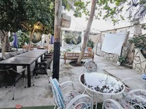 اقامتگاه بوم گردی باغ طاها کنارک اقامتگاه بوم گردی باغ طاها کنارک