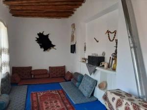 اقامتگاه بوم گردی خانه عباسی تاکستان اقامتگاه بوم گردی خانه عباسی تاکستان