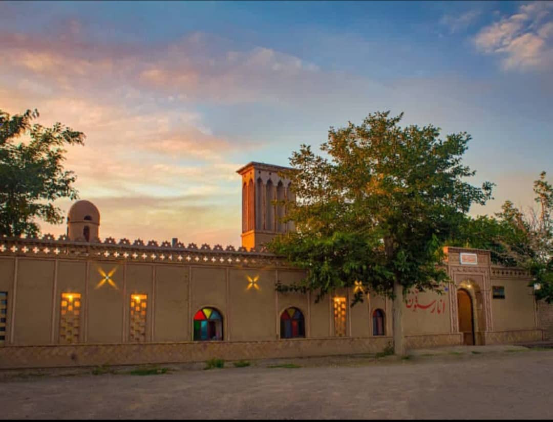 اقامتگاه بوم گردی عمارت انارستون فردوس