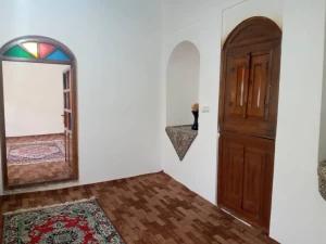 اقامتگاه بوم گردی قلعه کریم خان همدان اقامتگاه بوم گردی قلعه کریم خان همدان