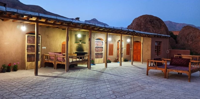 اقامتگاه بوم گردی آناده قزوین