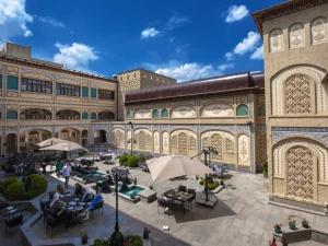 هتل کاروانسرای گران میراث رشیدیه هتل کاروانسرای گران میراث رشیدیه