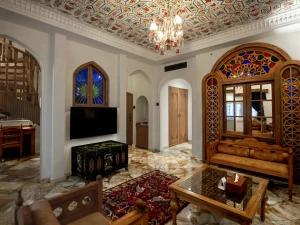 هتل کاروانسرای گران میراث رشیدیه هتل کاروانسرای گران میراث رشیدیه