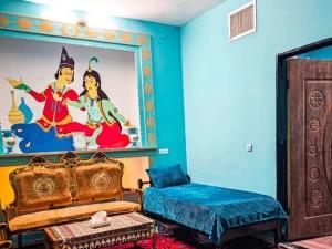 اقامتگاه بوم گردی عمارت سرهنگ بادرود اقامتگاه بوم گردی عمارت سرهنگ بادرود