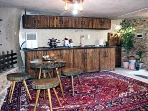 اقامتگاه بوم گردی خان کندوان اسکو اقامتگاه بوم گردی خان کندوان اسکو