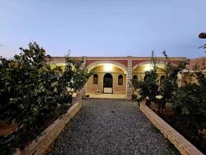 اقامتگاه بوم گردی شب های کاغذی ابوزیدآباد اقامتگاه بوم گردی شب های کاغذی ابوزیدآباد