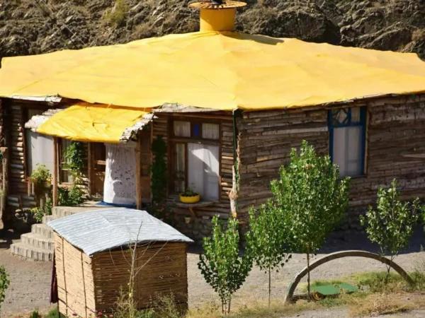 اقامتگاه بوم گردی شاه عباسی کلیبر اقامتگاه بوم گردی شاه عباسی کلیبر