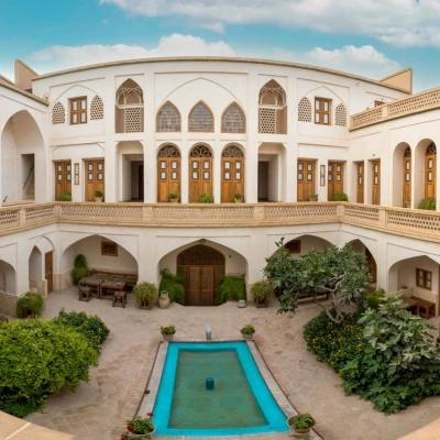 اقامتگاه سنتی احسان کاشان اقامتگاه سنتی احسان کاشان