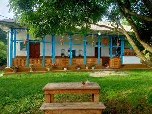 اقامتگاه بوم گردی خشایار تالش اقامتگاه بوم گردی خشایار تالش