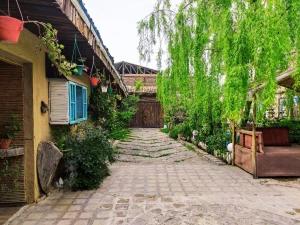 اقامتگاه بوم گردی خانه باغ سینا گرگان اقامتگاه بوم گردی خانه باغ سینا گرگان